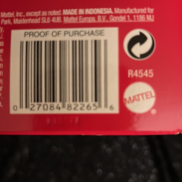 HOLIDAY BARBIE 2010 - Picture 6 of 6